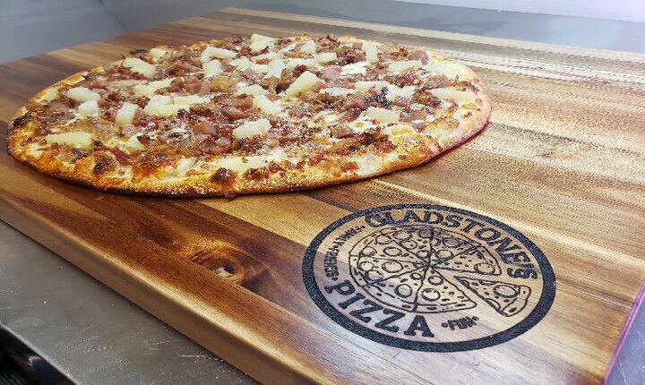 Ka Hoahanau (The Cousin) Pizza